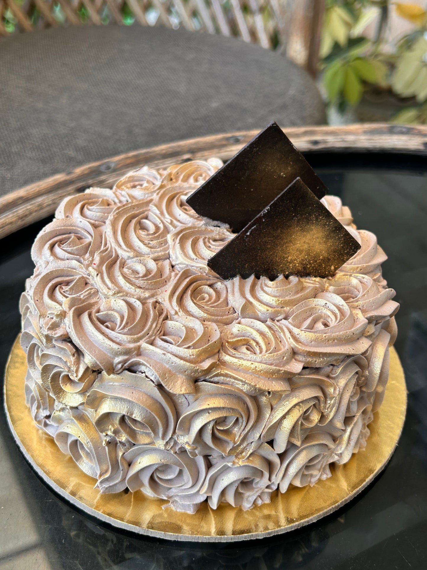 Chocolate Bloom Delight Cake