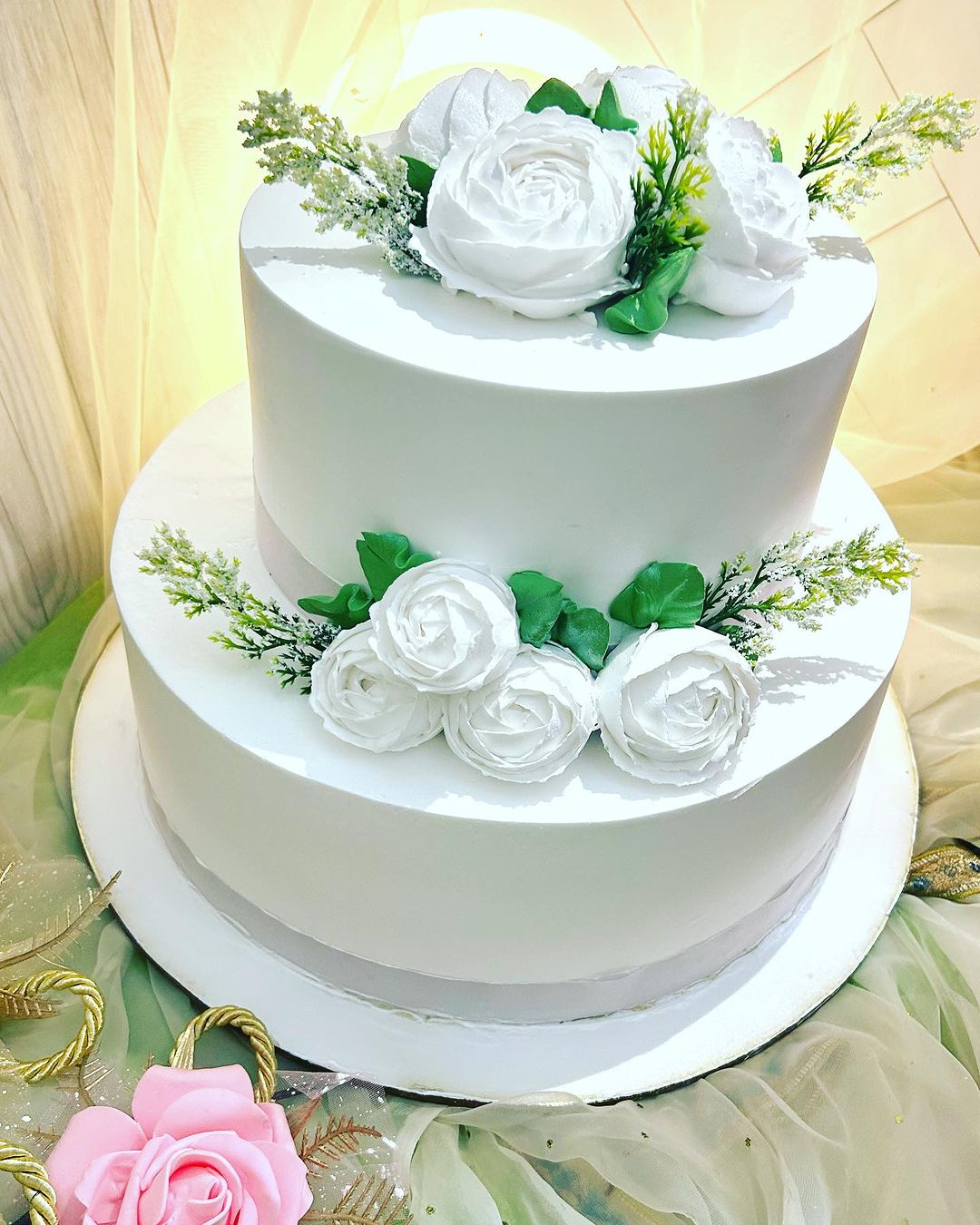 Elegant Two Tier Wedding Cakes Silver Marble Wedding Cake elegant-two-tier-wedding-cakes-silver-marble-wedding-cake