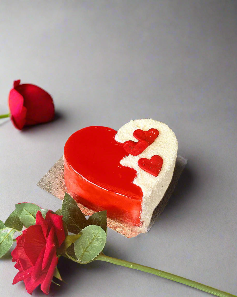 Heart Shape Valentine day Cake | Doon Memories