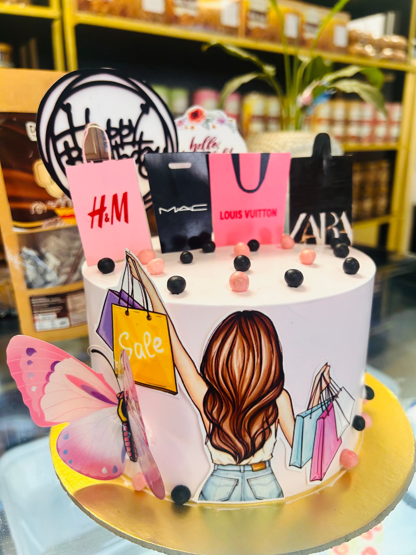 Shopaholic Chic Cake