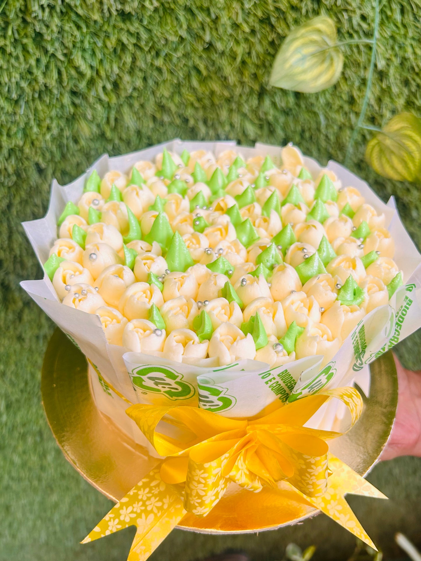 Bloom Bouquet Cake