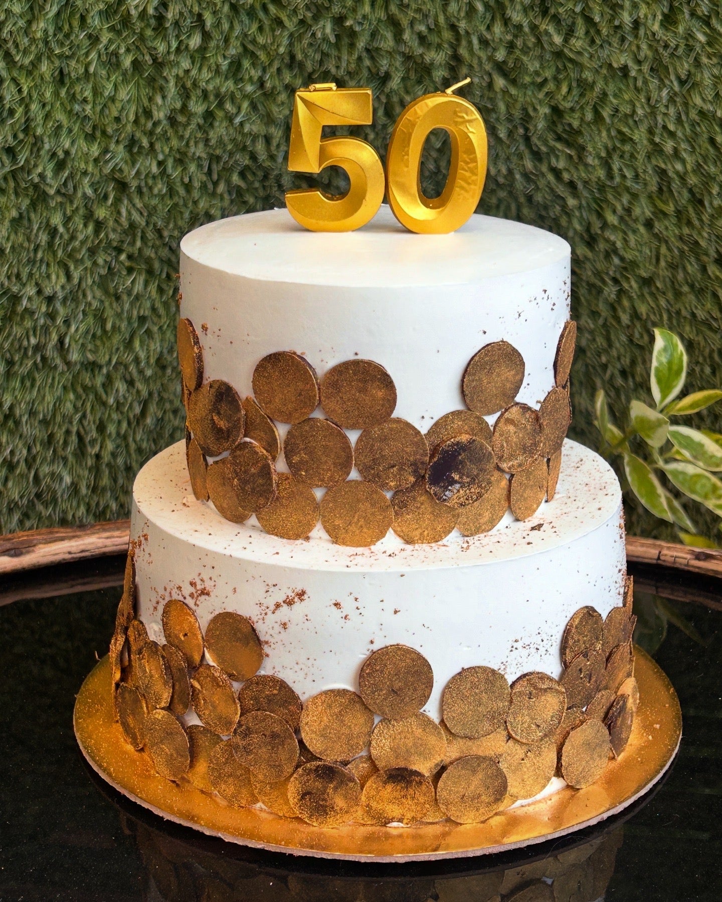 Buy_Golden_50th_Celebration_Cake | Doon Memoies
