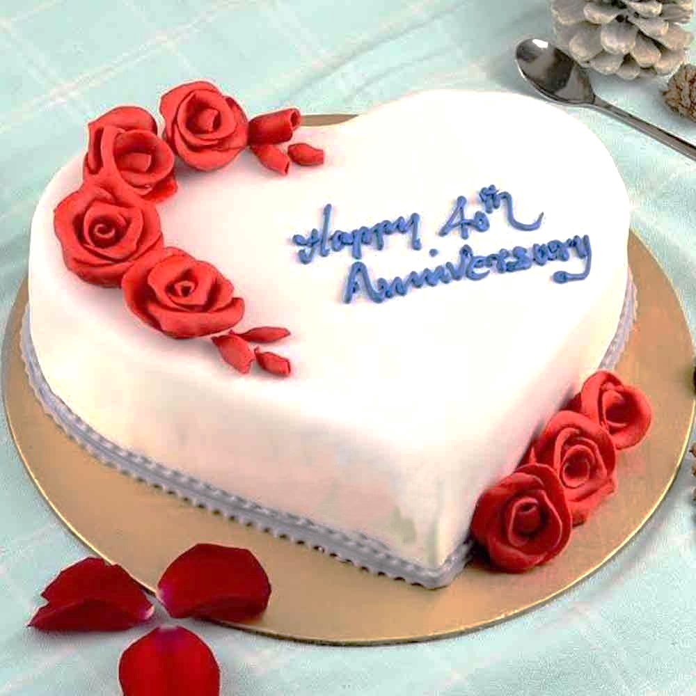Red Rose 1st Anniversary Cake | Doon Memories