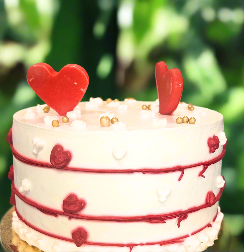 Engagement Elegant White & Gold Vanilla Heart-Topped Cake | Doon Memories