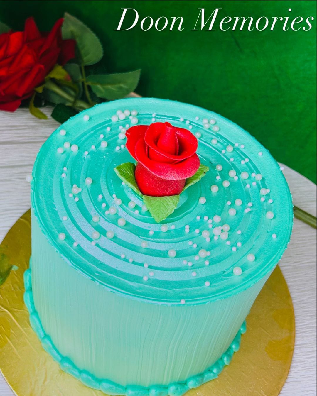 Textured Buttercream Vanilla Blue Rose Pearl Cake | Doon Memories