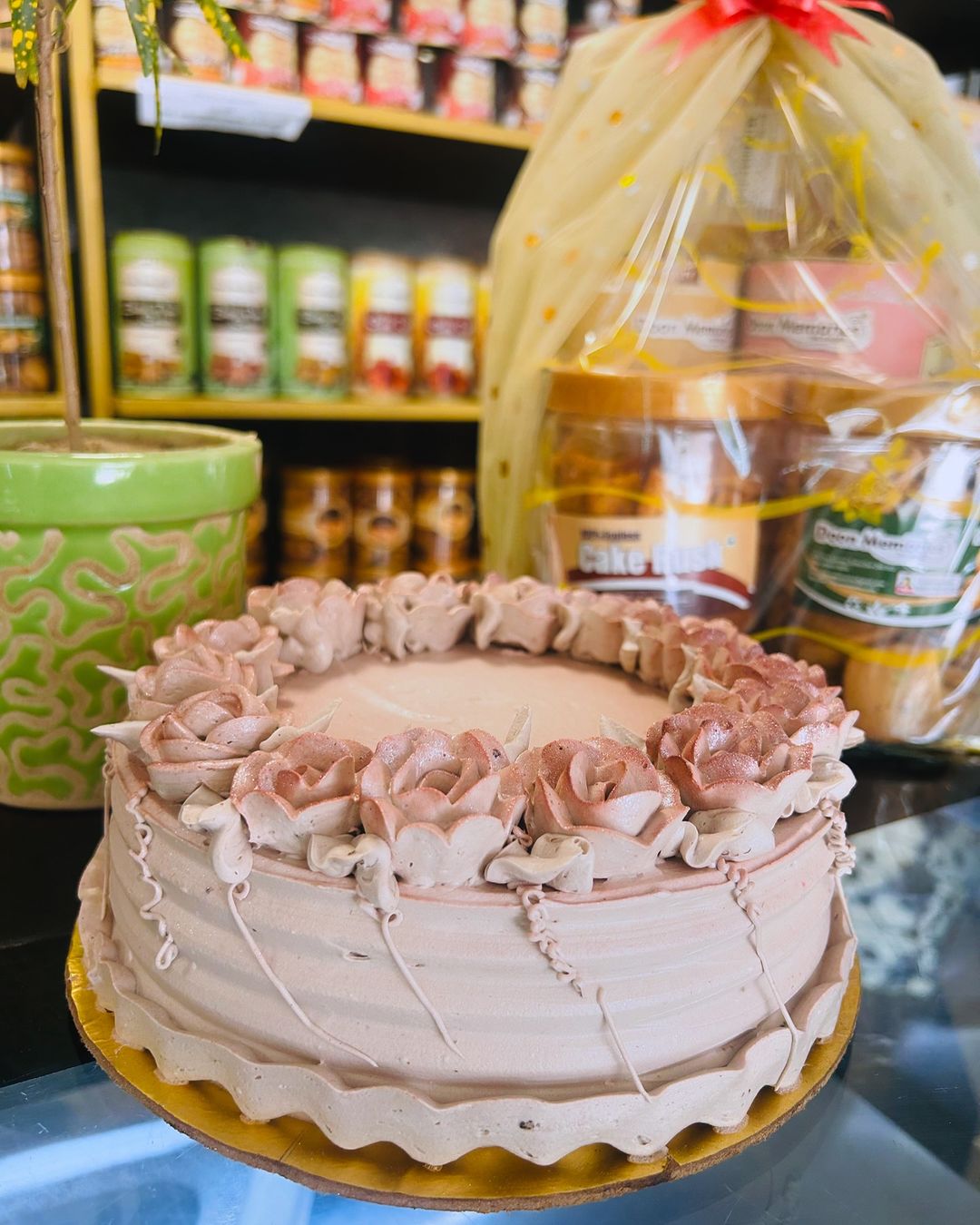 Rose Design White Chocolate Glowing Light Cake | Doon Memories
