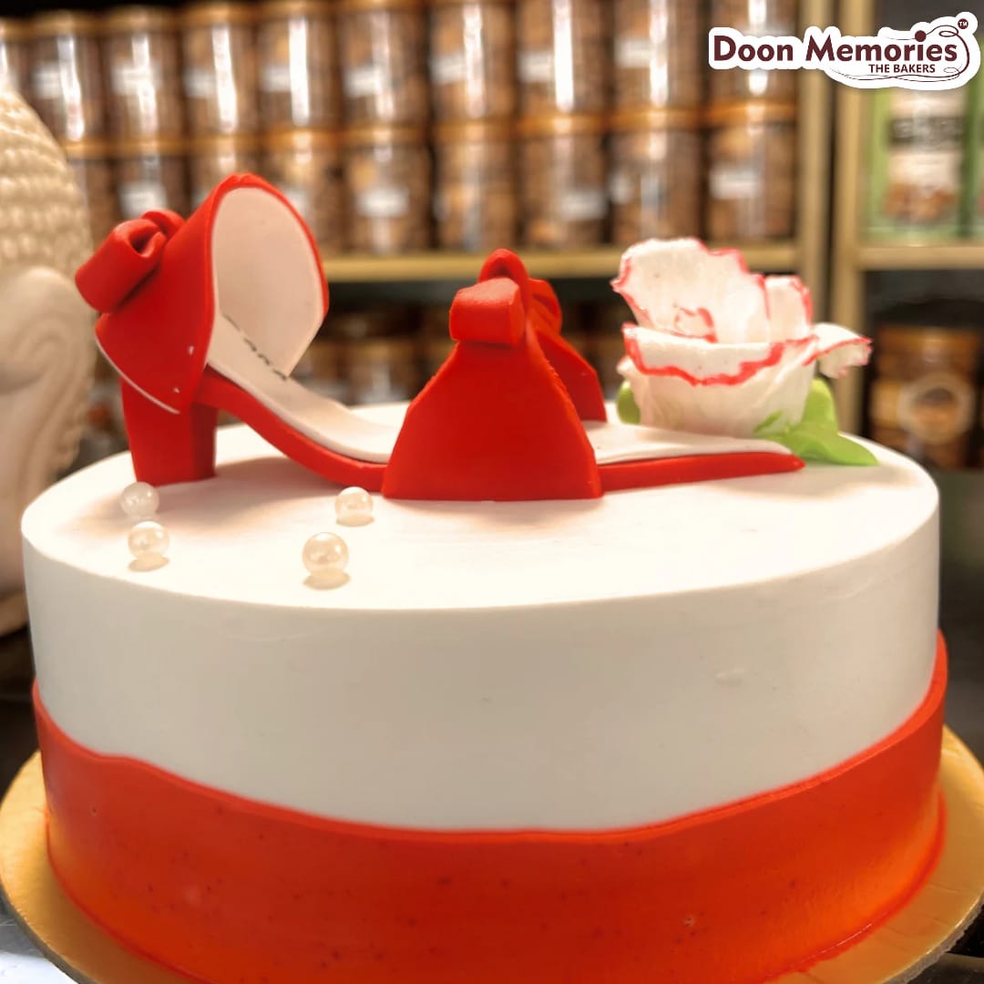 High Heel Fondant Vanilla Red Elegant Cake | Doon Memories