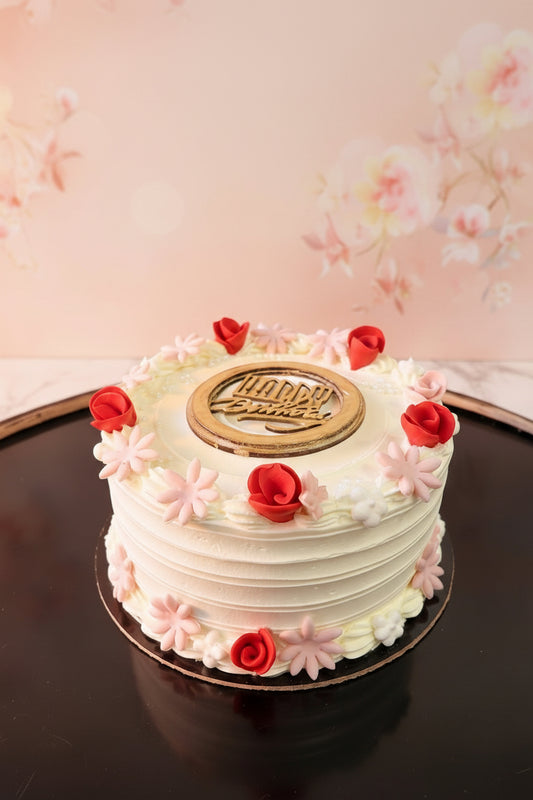 Elegant Floral Cream Cake – Happy Moments Special