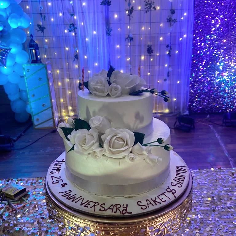2 Tier Wedding Cake