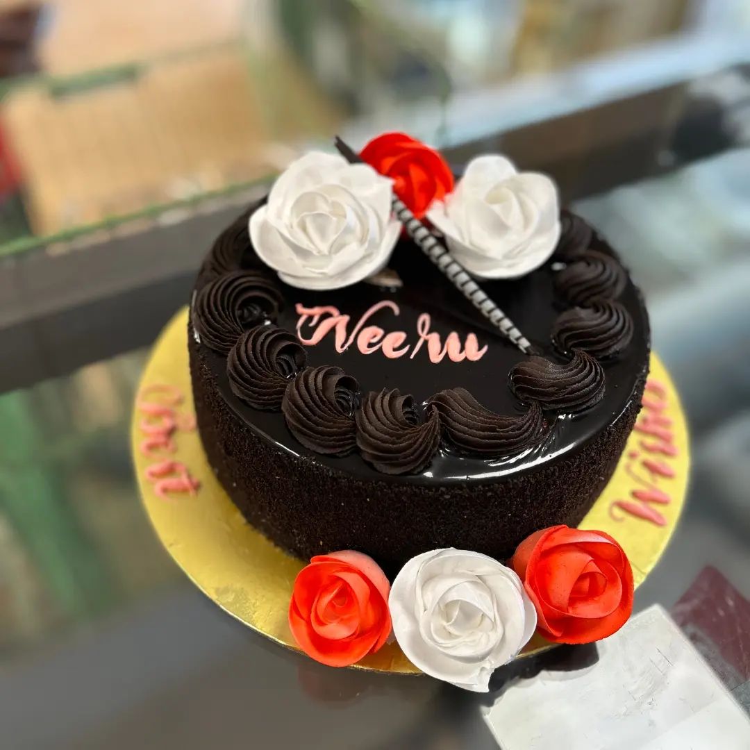 Chocolate Flower Cream Cake