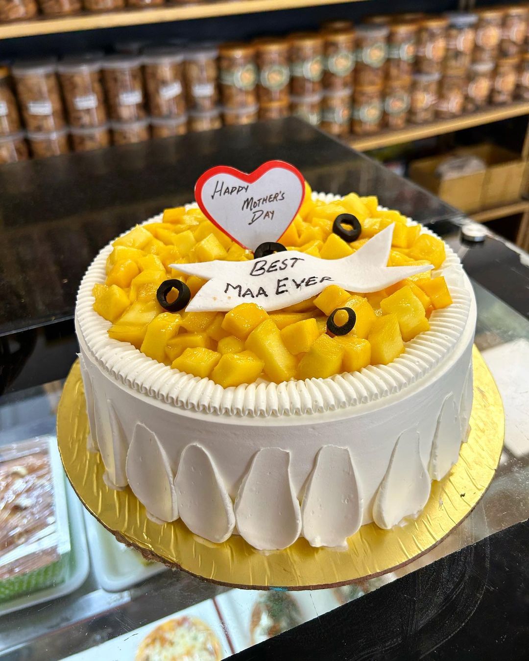 Mother's Day Special Mango Cake
