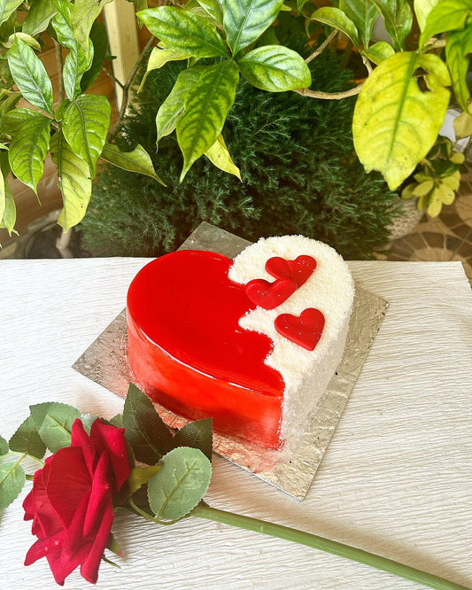 Heart Shape Valentine day Cake