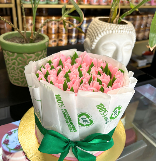 Pink Roses Bouquet Cake