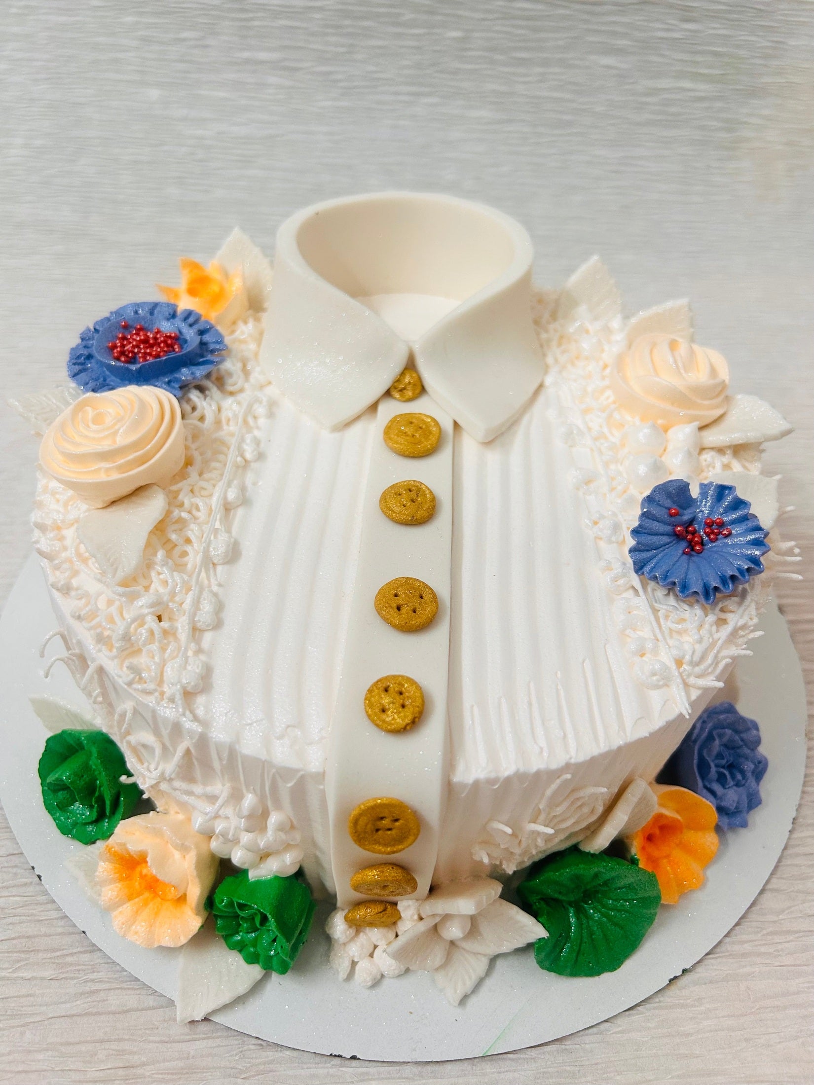 Delicious Gentleman’s Floral Shirt Cake | Doon Memories 