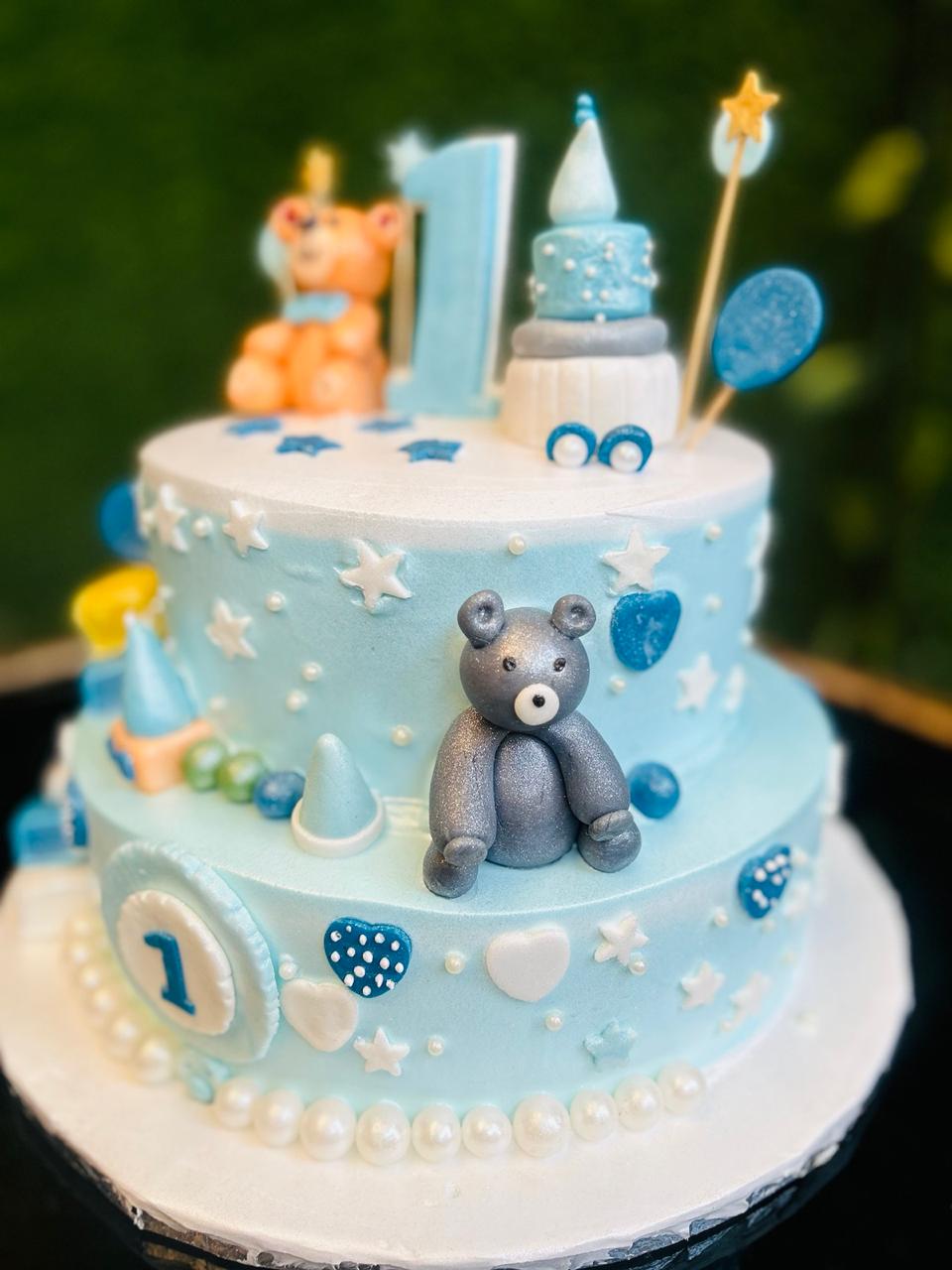 Adorable Teddy Bear cake  | Doonmemories