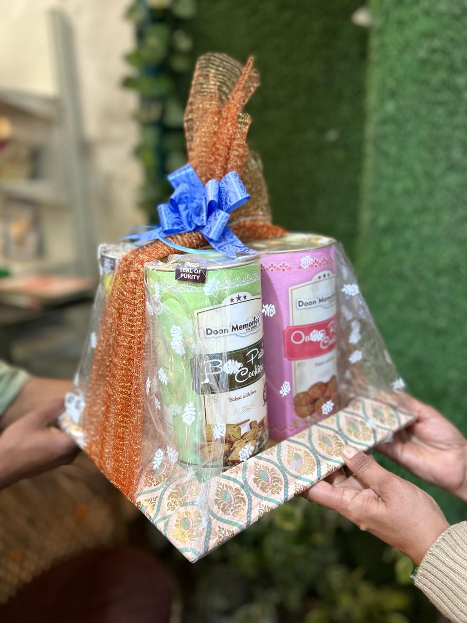 Elegant Cookie Gifting Hamper Tray – Doon Memories Rakhi Special