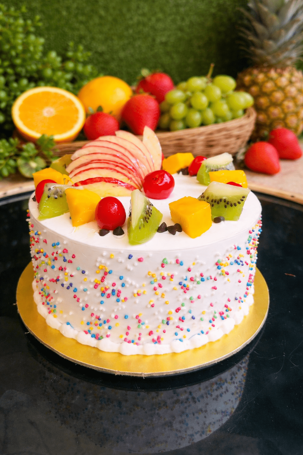 Classic Fresh Fruit Cream Cake